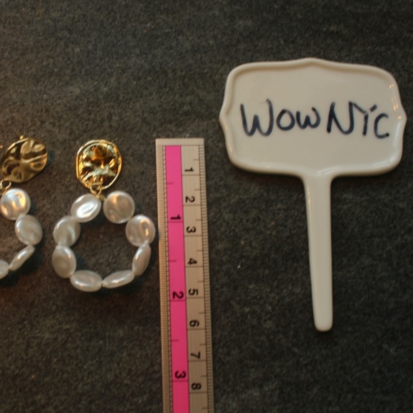 Pearl Circle Dainty round simple chic Gold earring - Picture 7 of 7